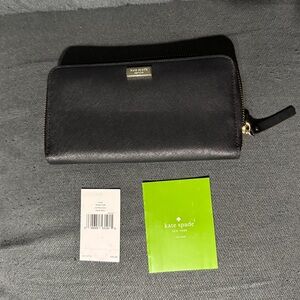 Kate Spade Newbury Lane Black Zippered Wallet